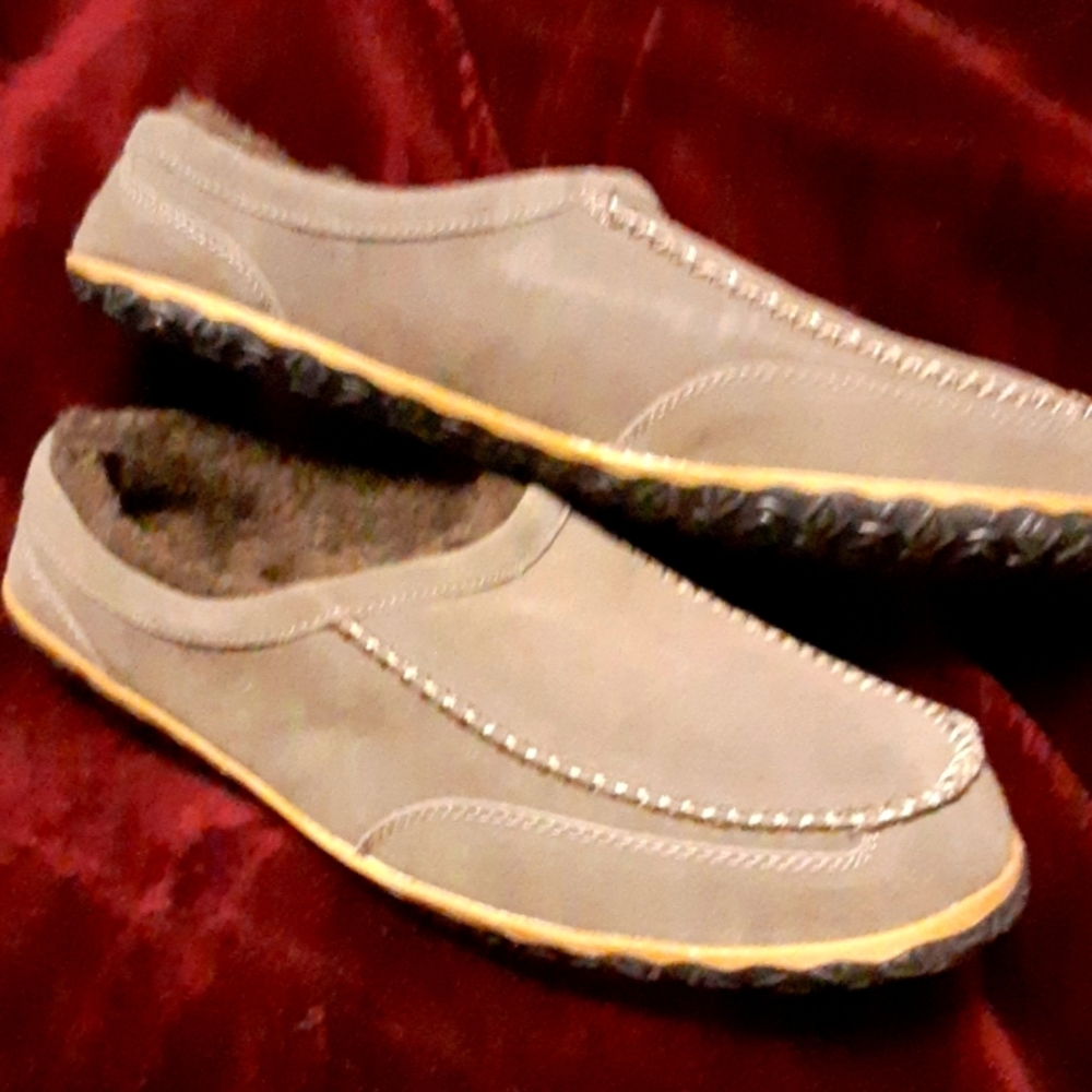 Men brand new slippers